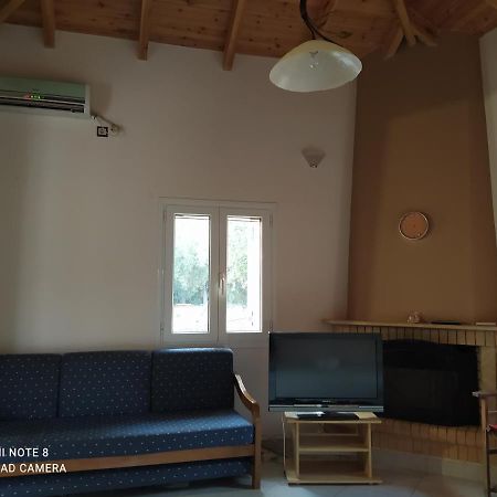 Ozena Countryside Apartment Vromonérion المظهر الخارجي الصورة