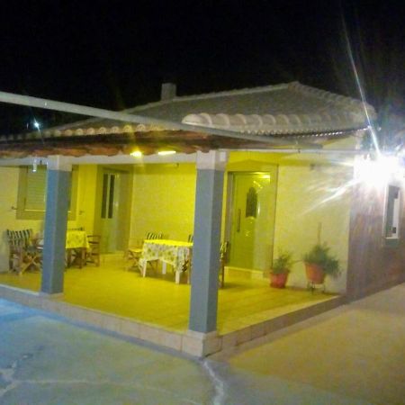 Ozena Countryside Apartment Vromonérion المظهر الخارجي الصورة